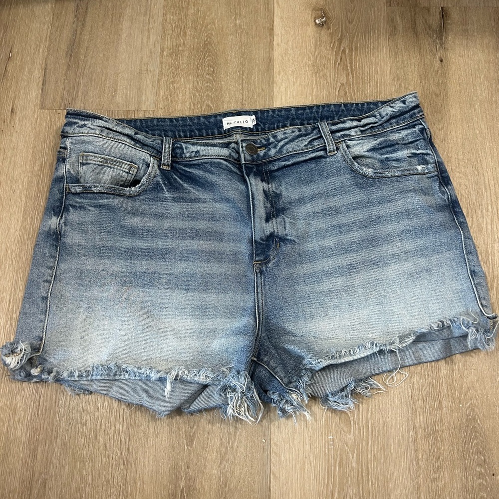 Ms. Cello Jean Shorts